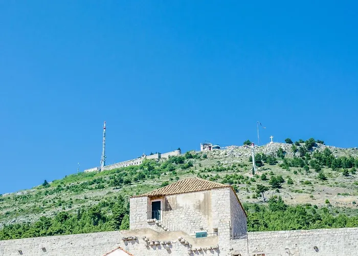 Villa Palo Alto